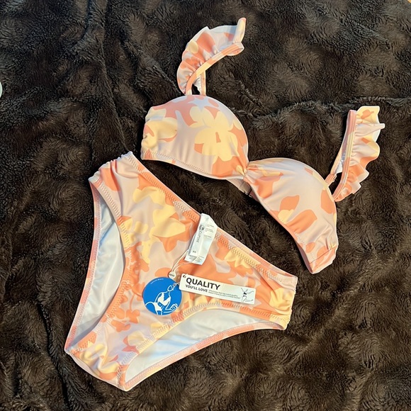 CUPSHE Saint Tropez Cup Bralette And Cheeky Hipster Set - Picture 7 of 7